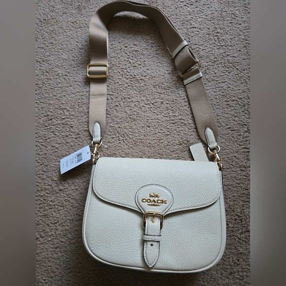Coach Handbags - NWT Coach Amelia Leather Crossbody Bag